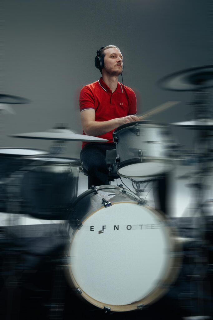 Hyperactive Distribution MI Germany Europe EFNOTE PRO703 InSitu